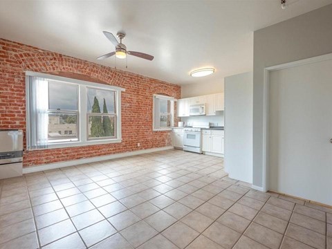 Floor plan for studio, 1 bath, 375 sqft